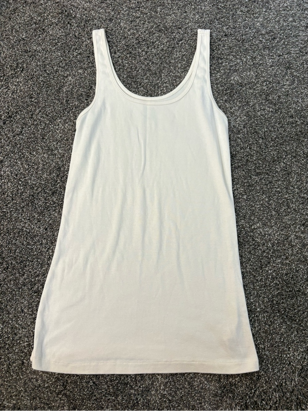 Old Navy Cream Scoop Neck Tank Top